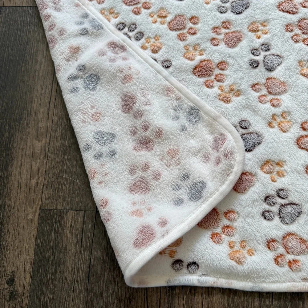 Snuggle Puppy 2 Piece Warm Soft Fluffy Fleece Flannel Pet Cat Dog Blanket Throw